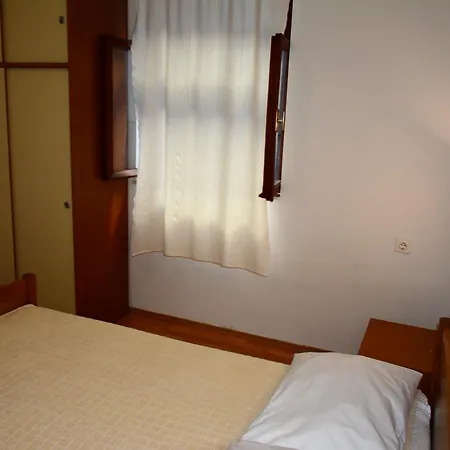 Luka Dubrava 284b